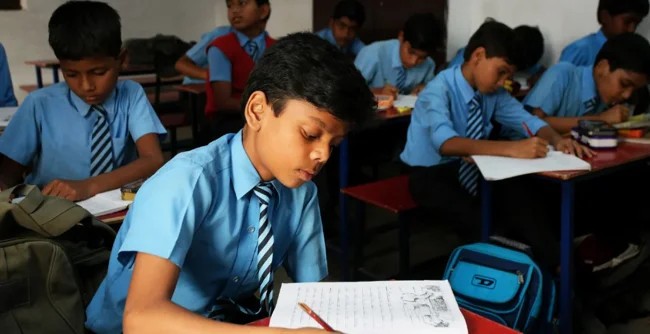 В Индии школьника принесли в жертву ради процветания школы (6 фото)