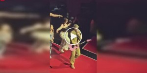 Фанатка провалилась во время концерта Machine Gun Kelly